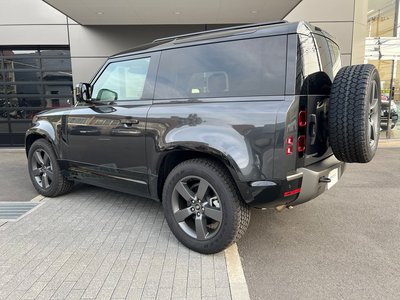 LAND ROVER DEFENDER - 6