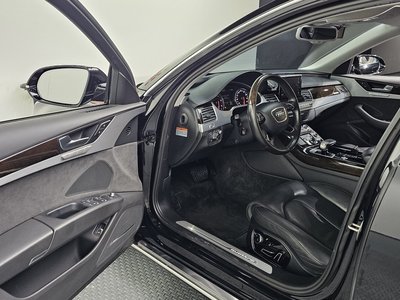 AUDI A8 - 10