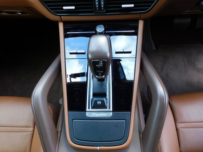 PORSCHE CAYENNE - 7