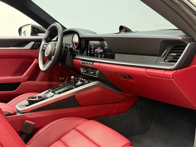 2020 Porsche 911 — миниатюра 17