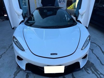 MCLAREN GT - 6