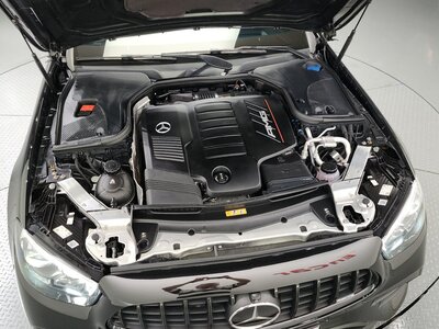 MERCEDES-BENZ E-CLASS - 7