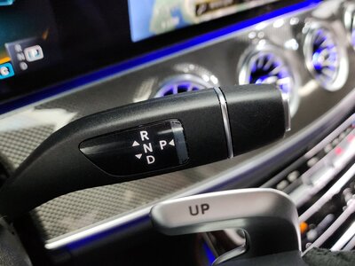 MERCEDES-BENZ E-CLASS - 9