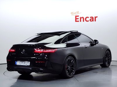 MERCEDES-BENZ E-CLASS - 3