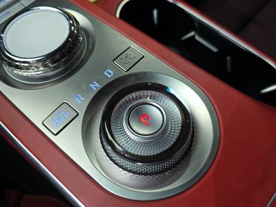 2022 Genesis GV70 thumbnail 12