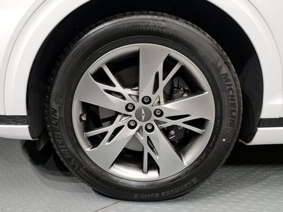 صورة 6 لـ 2022 Genesis GV70