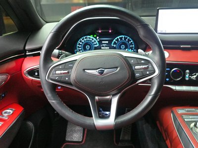 2022 Genesis GV70 thumbnail 19