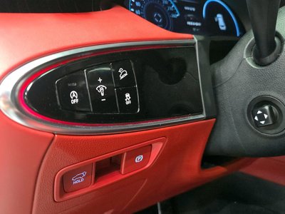 2022 Genesis GV70 thumbnail 27