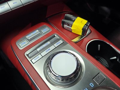 2022 Genesis GV70 thumbnail 33