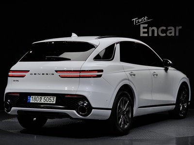 صورة 3 لـ 2022 Genesis GV70