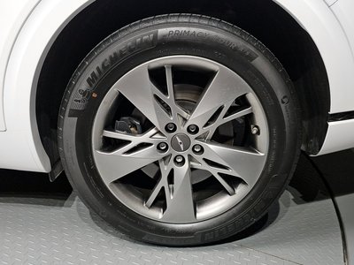 صورة 8 لـ 2022 Genesis GV70