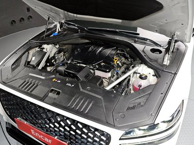 صورة 7 لـ 2022 Genesis GV70