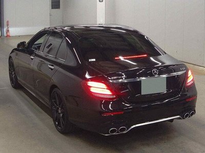 MERCEDES-BENZ E-CLASS - 2