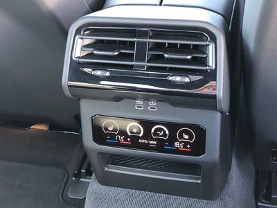 2024 BMW 5 SERIES 缩略图 43