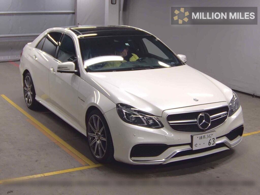 MERCEDES-BENZ E-CLASS - View 1