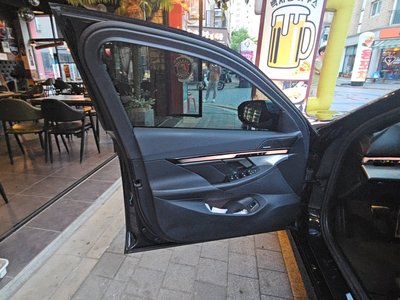 صورة 7 لـ 2025 BMW 5 SERIES