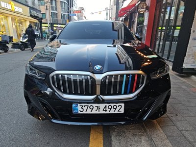 صورة 5 لـ 2025 BMW 5 SERIES