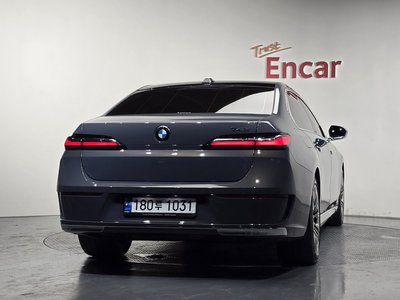 صورة 3 لـ 2023 BMW 7 SERIES