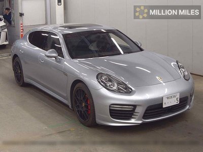 PORSCHE PANAMERA - 1