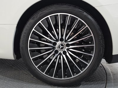 صورة 8 لـ 2025 Mercedes-BENZ CLE