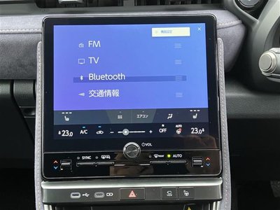 2024 Lexus LBX thumbnail 25