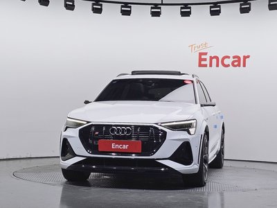 صورة 2 لـ 2023 AUDI E-TRON
