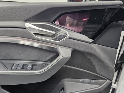 2023 AUDI E-TRON — миниатюра 20