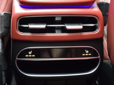 2021 Genesis GV70 — миниатюра 17