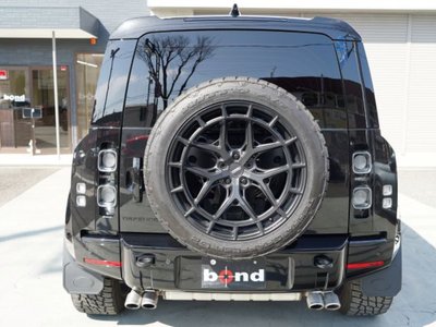 LAND ROVER DEFENDER - 6