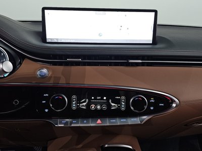 2022 Genesis GV70 — миниатюра 14