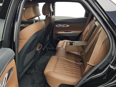 2022 Genesis GV70 — миниатюра 12