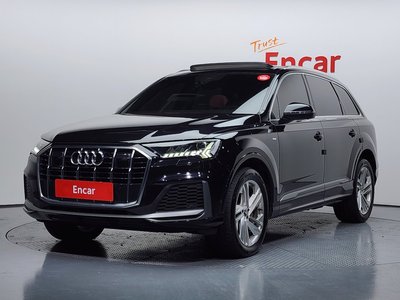 AUDI Q7 - 1