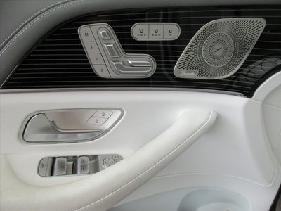 2024 Mercedes-BENZ GLS MAYBACH — миниатюра 13