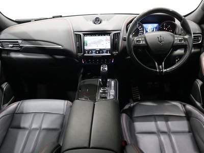 MASERATI LEVANTE - 3