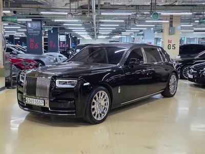 ROLLS-ROYCE PHANTOM - 1