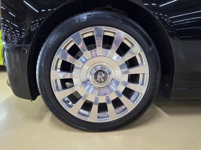 ROLLS-ROYCE PHANTOM - 6