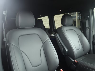 2025 Mercedes-BENZ V-CLASS — миниатюра 13
