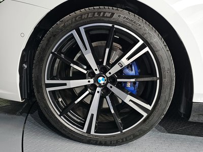 BMW 5 SERIES - 6