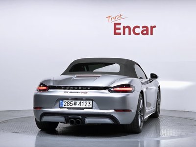 PORSCHE 718 - 4