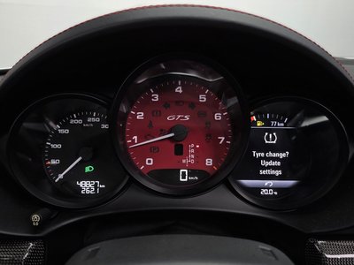 PORSCHE 718 - 8