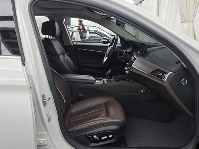 2020 BMW 5 SERIES — миниатюра 16