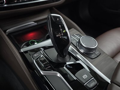2020 BMW 5 SERIES — миниатюра 12