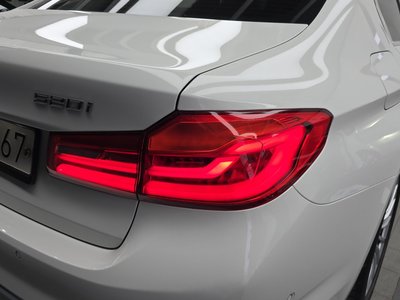صورة 10 لـ 2020 BMW 5 SERIES