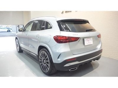 MERCEDES-BENZ GLA - 2