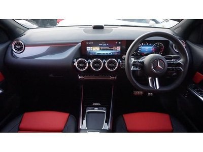 MERCEDES-BENZ GLA - 3