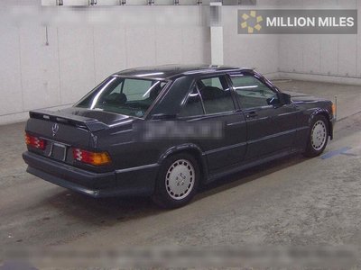 MERCEDES-BENZ E-CLASS - 5