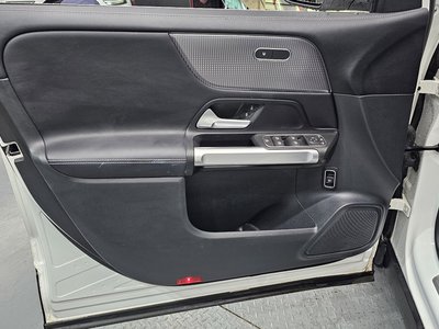صورة مصغرة 14 لـ 2022 Mercedes-BENZ GLB