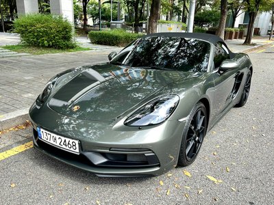 PORSCHE 718 BOXSTER