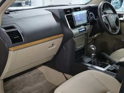 2022 Toyota LAND CRUISER PRADO 缩略图 20