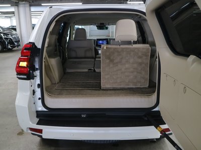 2022 Toyota LAND CRUISER PRADO 缩略图 23